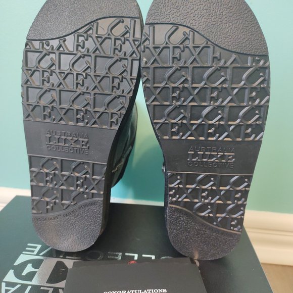 Australia Luxe Cosy X Short Sheepskin Bootie - Picture 7 of 9